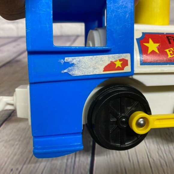 Vintage 1986 Fisher Price Toy Train Engine Only Made in USA Model 2581 Good - Picture 6 of 10